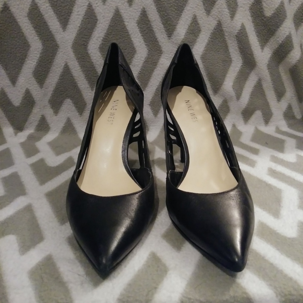 Nine West Size 7 1/2 pumps